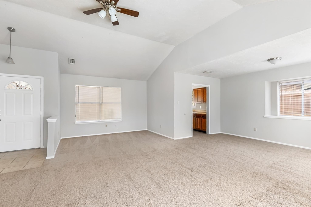 7310 Maple Walk Drive - Photo 5