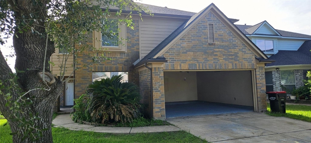 3103 Barkers Crossing Avenue - Photo 0