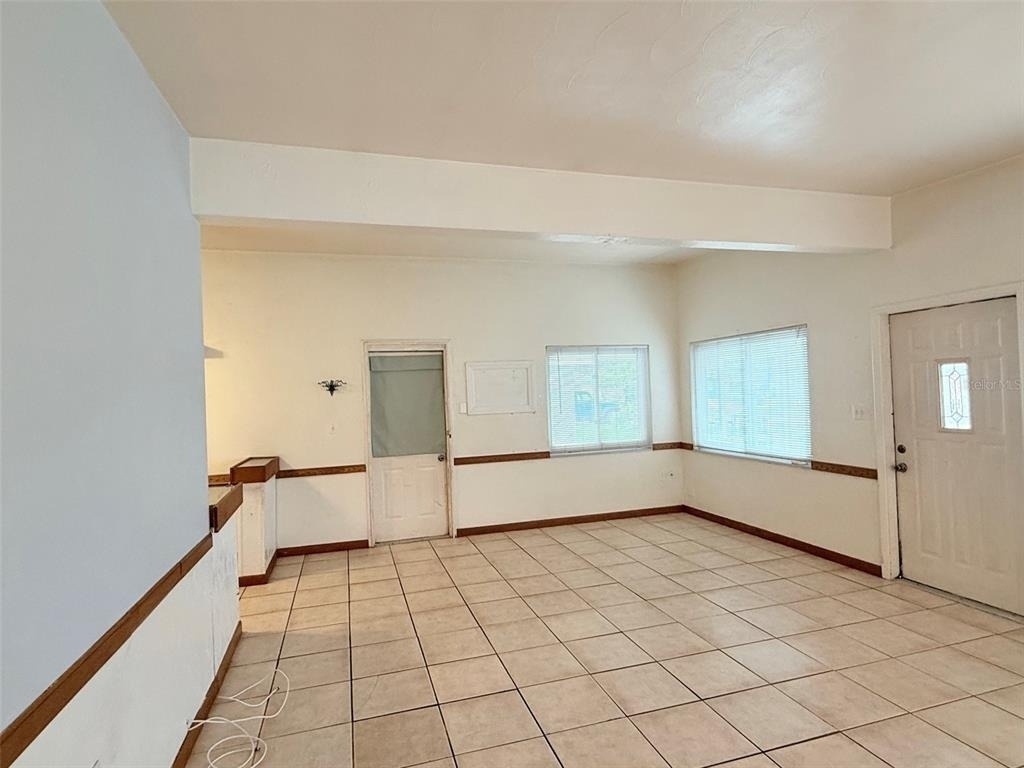5160 102nd Way N - Photo 1