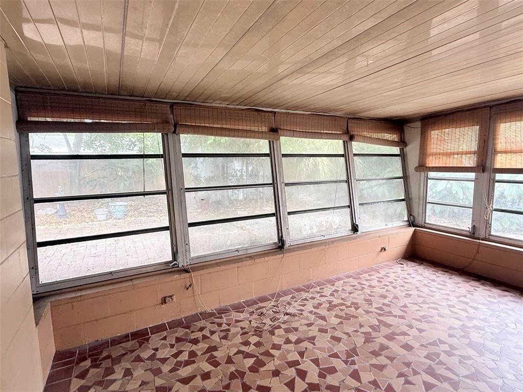 5160 102nd Way N - Photo 20