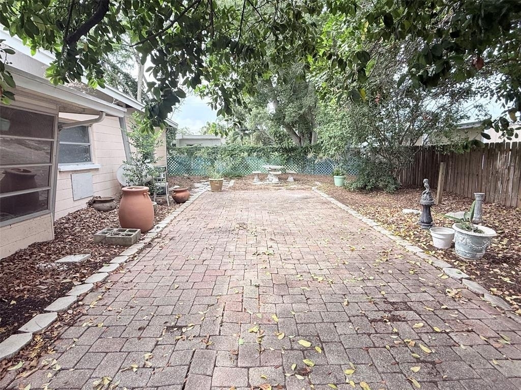 5160 102nd Way N - Photo 24