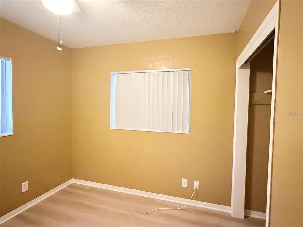 5541 Lown Street N - Photo 16