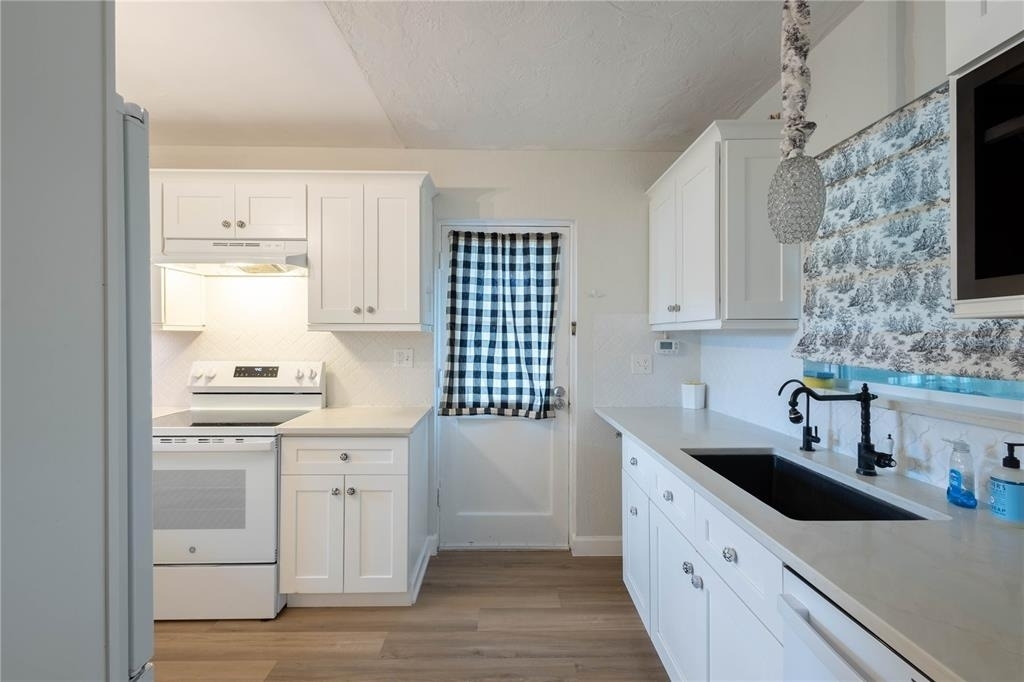 314 4th Avenue Sw - Photo 9