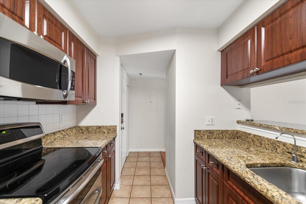 1000 W Horatio Street - Photo 4