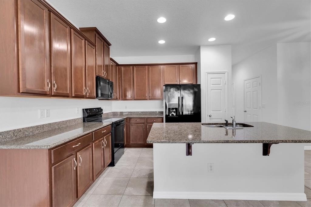 4057 71st Terrace N - Photo 3