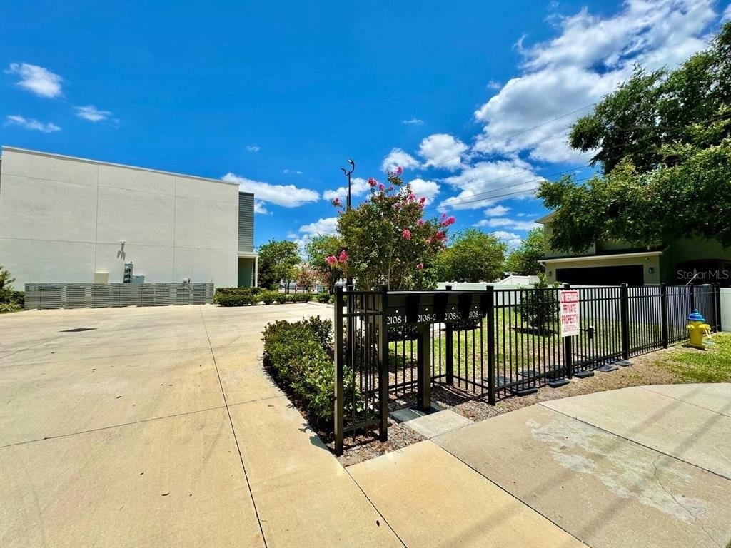 2108 E 22nd Avenue - Photo 30