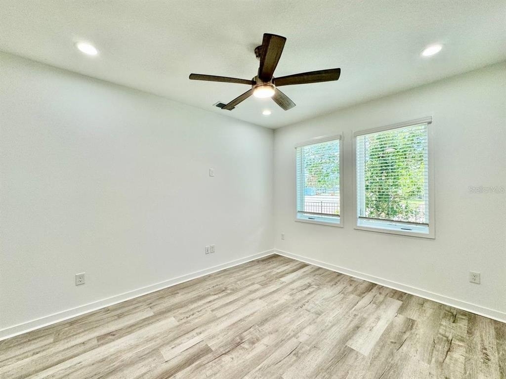 2108 E 22nd Avenue - Photo 5
