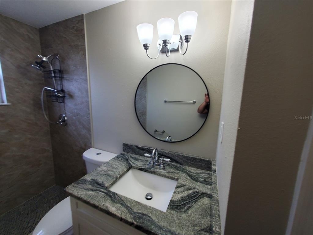 107 W Clay Avenue - Photo 7