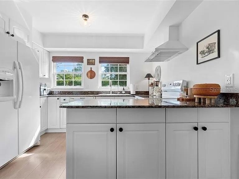 8067 123rd Street - Photo 11