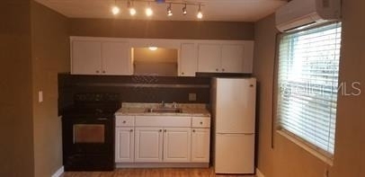 655 7th Avenue N - Photo 4