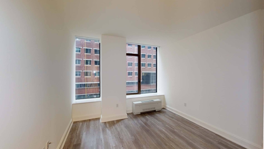 10 Hanover Square - Photo 17