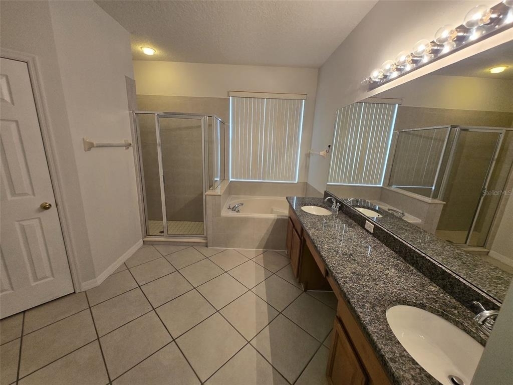 8423 Baywood Vista Drive - Photo 19