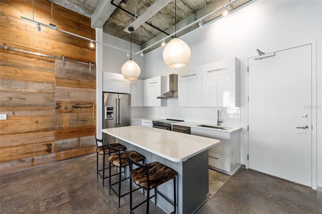 302 Se Broadway Street - Photo 6