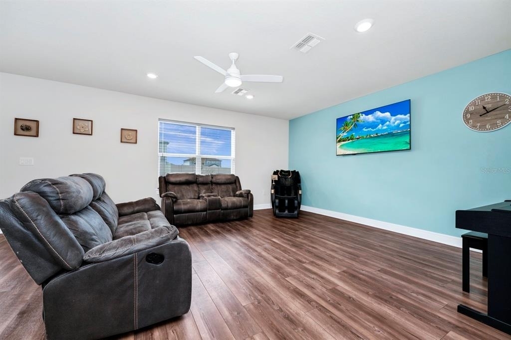 5433 Keaton Springs Drive - Photo 11