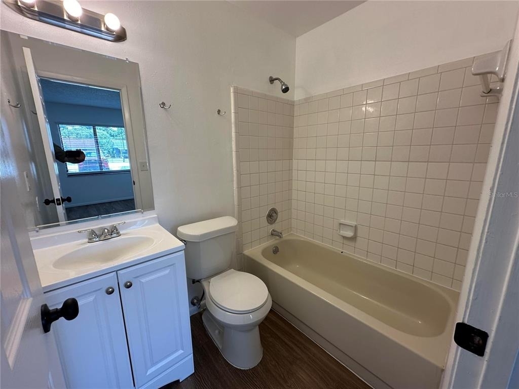 1928 Bonneville Drive - Photo 5