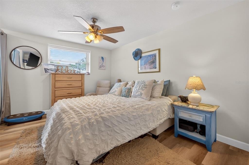 825 46th Street N - Photo 13