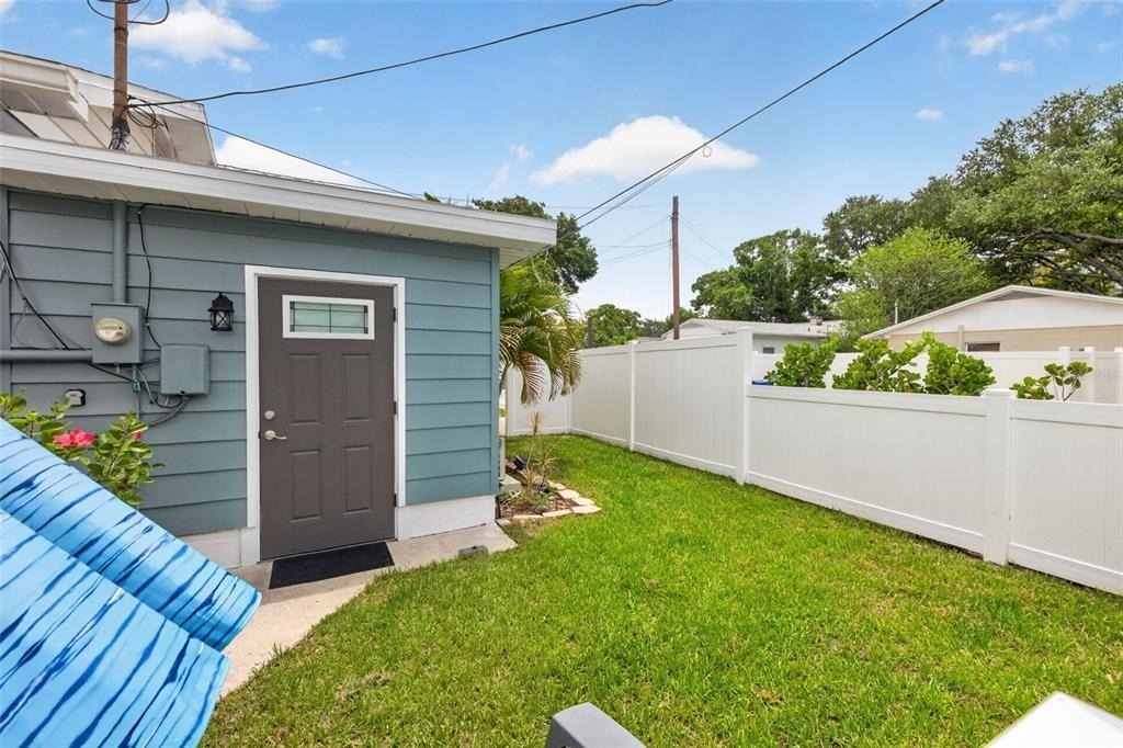 825 46th Street N - Photo 1