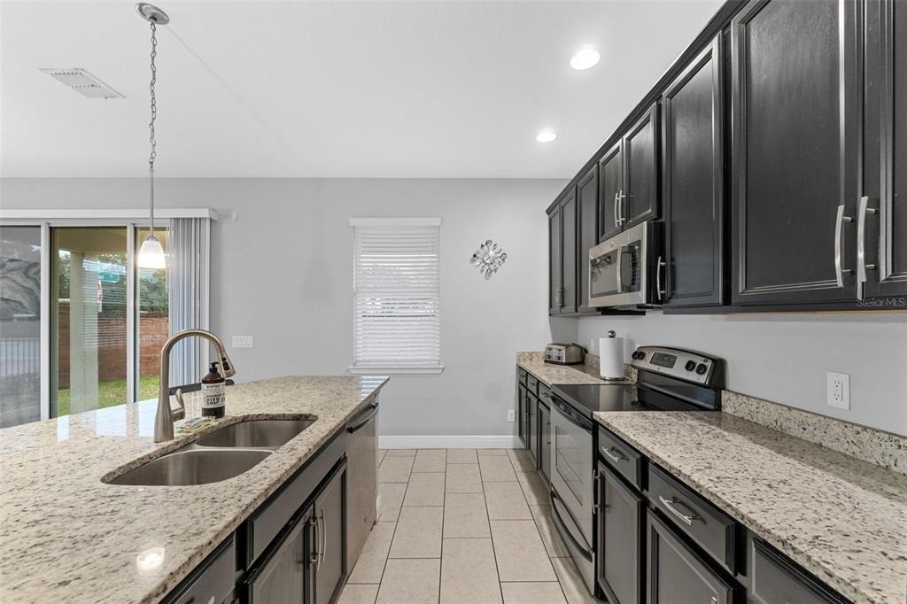 206 Aberdeen St - Photo 12