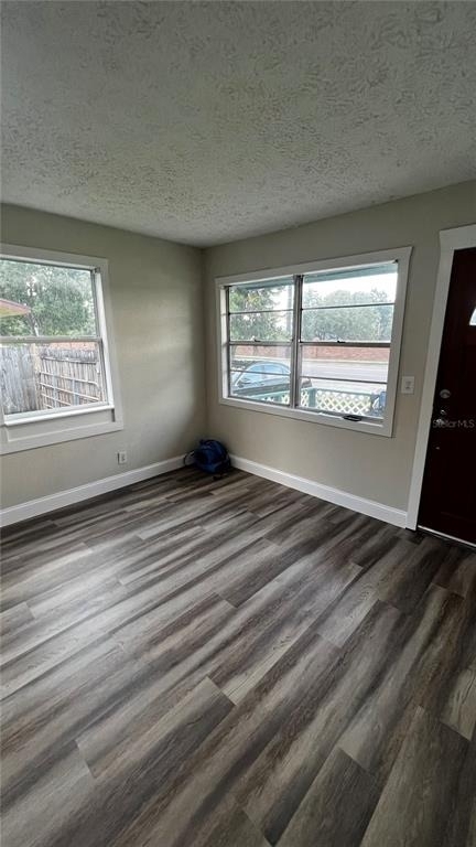 1658 Hempel Avenue - Photo 11