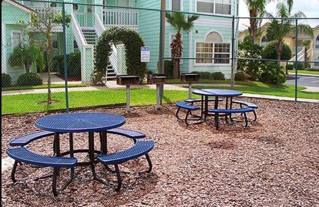 8710 Rain Forest Place - Photo 38