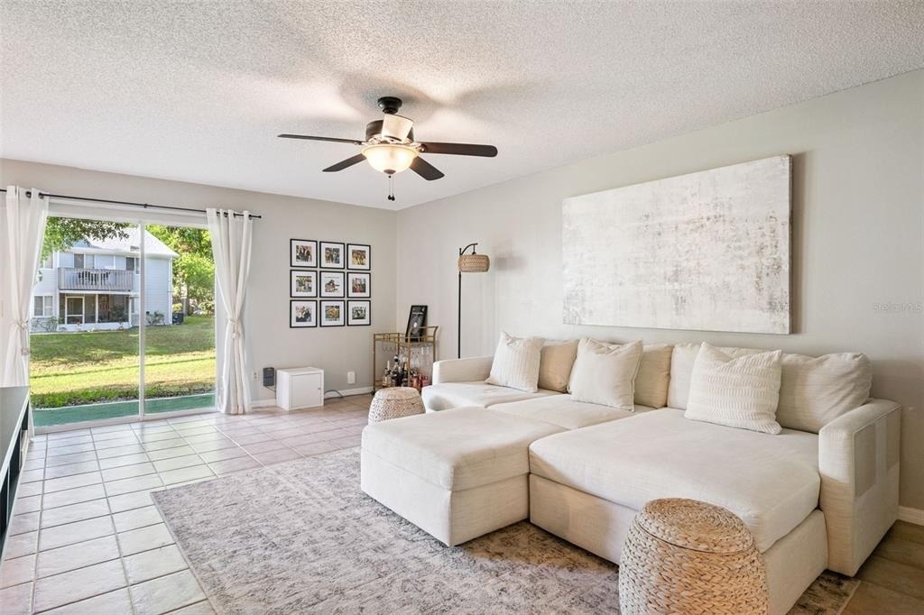 2258 Coach House Boulevard - Photo 3