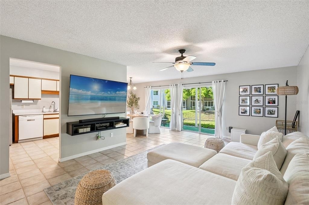 2258 Coach House Boulevard - Photo 2