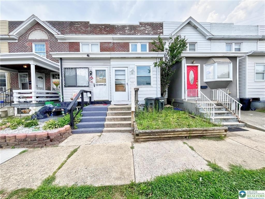 1022 S 10th Street - Photo 0