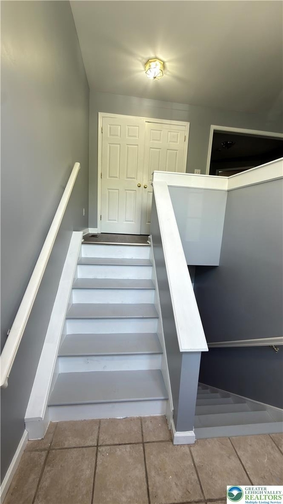 220 7th Street - Photo 4