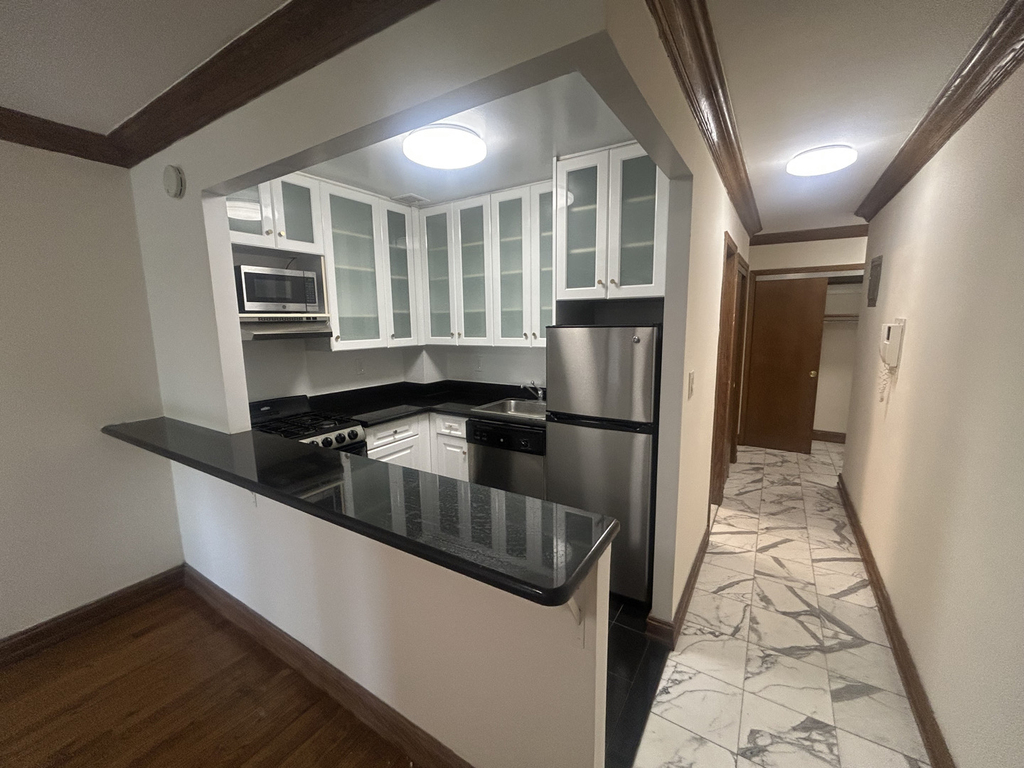 East 36th Street - Photo 2