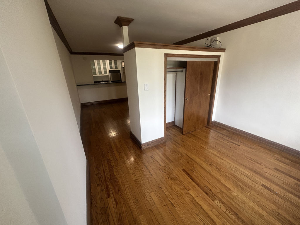 East 36th Street - Photo 3