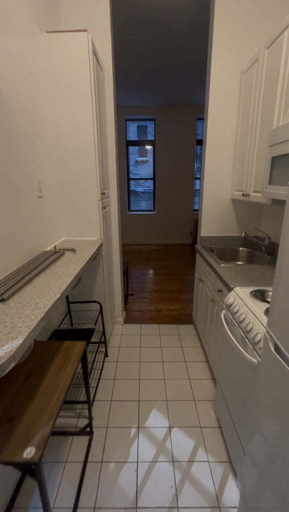 East 2nd Street - Photo 3
