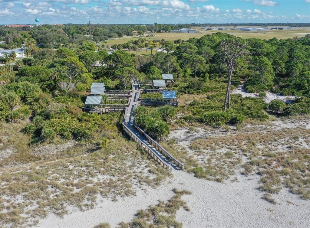 217 Airport Avenue W - Photo 29