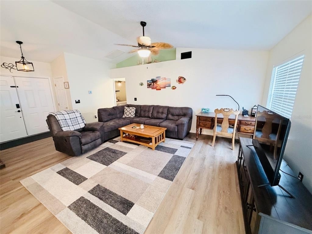 6868 Bordeaux Boulevard - Photo 7