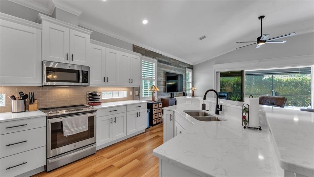 7766 Lake James Boulevard - Photo 14