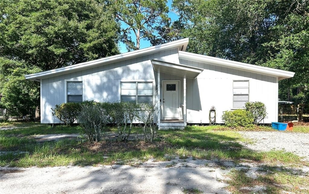 2911 Ne 9th Street - Photo 0