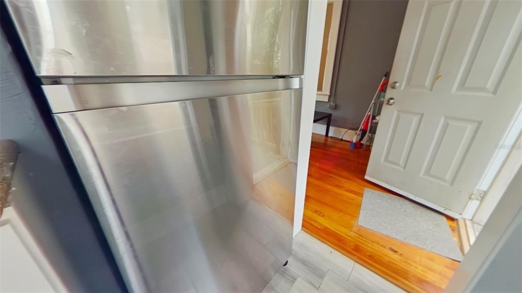 1412 Nw 3rd Avenue - Photo 5