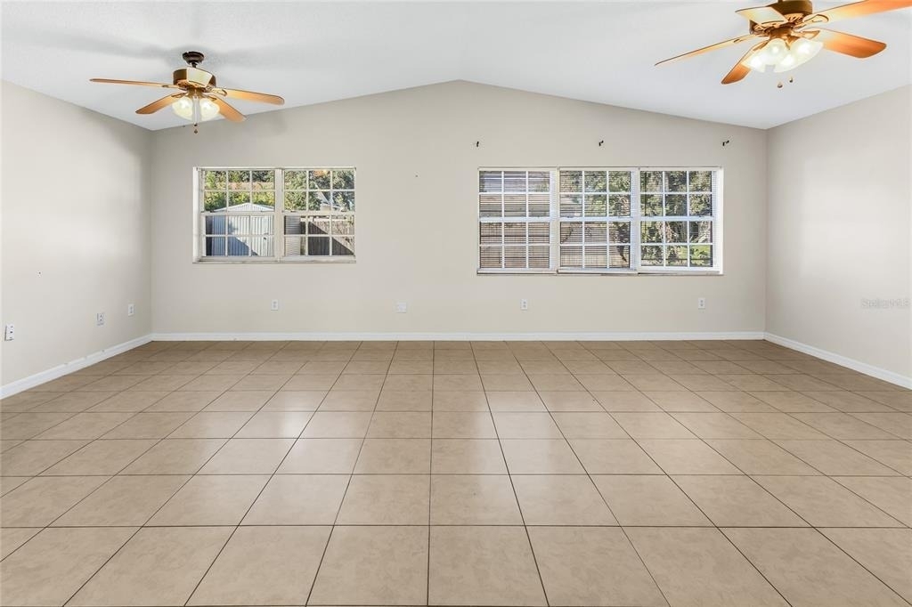 2707 Lakewood Lane - Photo 6
