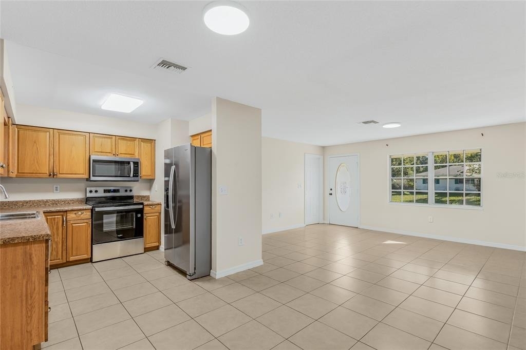 2707 Lakewood Lane - Photo 2