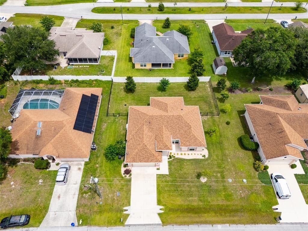 35 Edge Lane - Photo 4