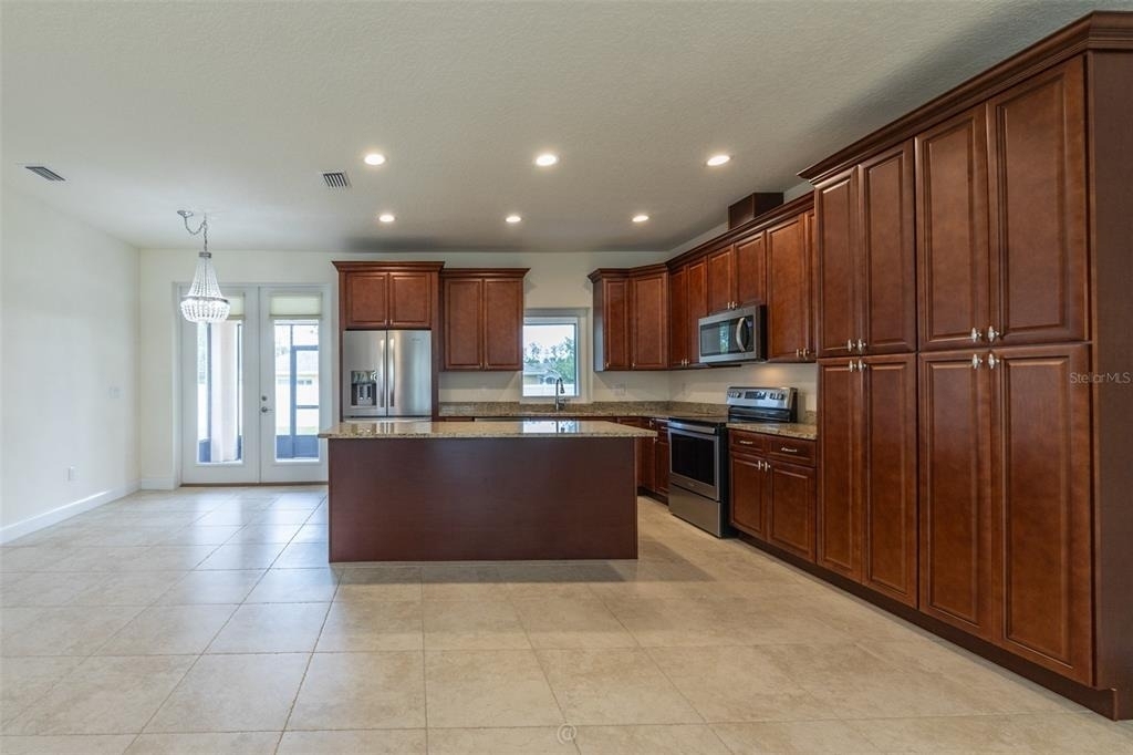35 Edge Lane - Photo 8