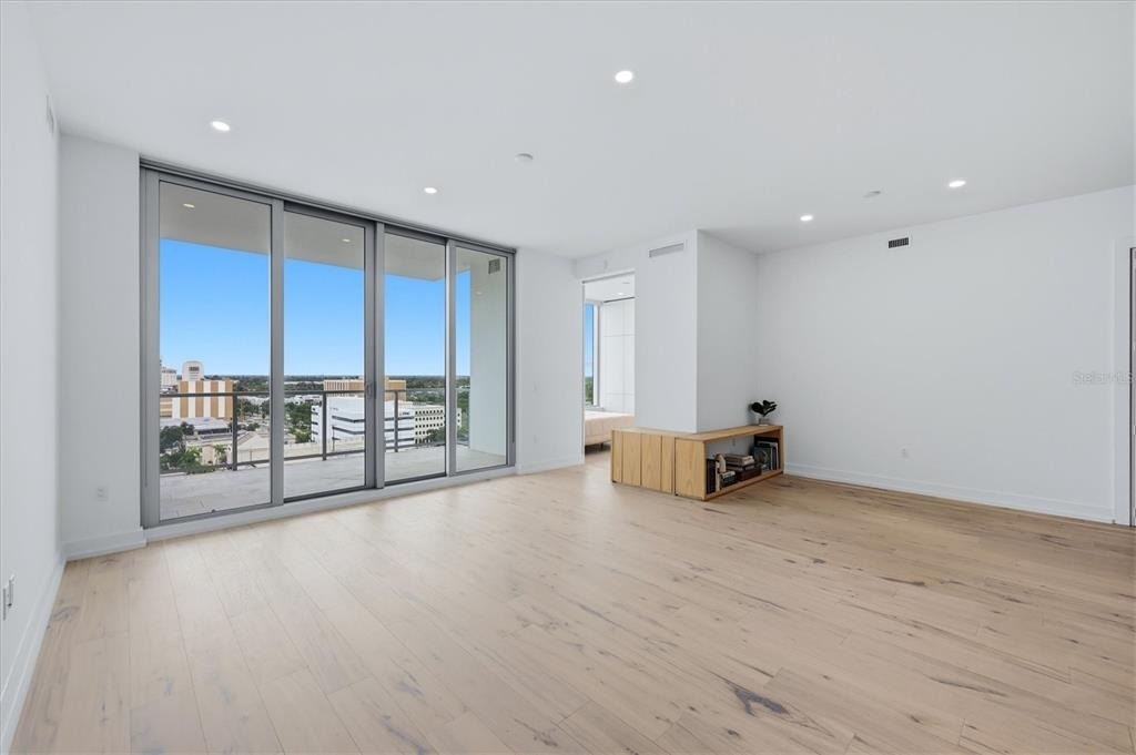 111 S Pineapple Avenue - Photo 9