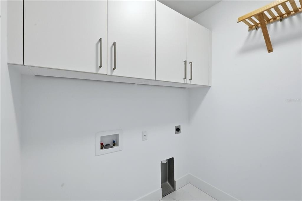 111 S Pineapple Avenue - Photo 27