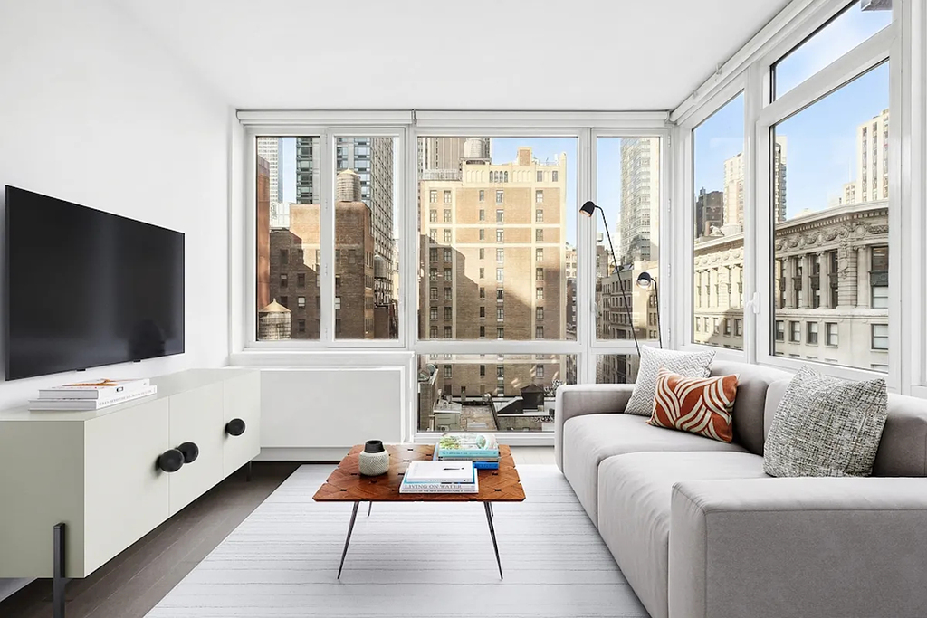 5th Avenue - Photo 6