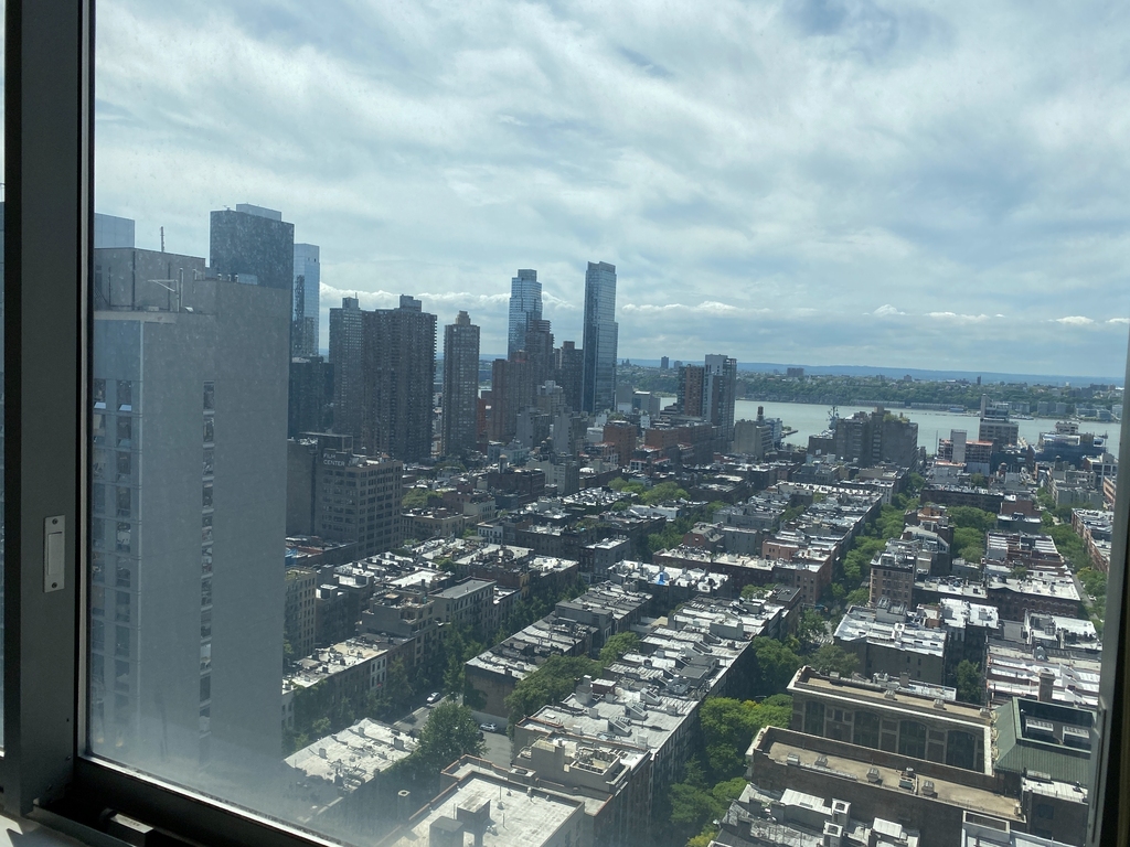 48th St & 8th Ave - Photo 12