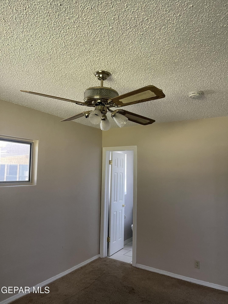 252 Trinity Place - Photo 8
