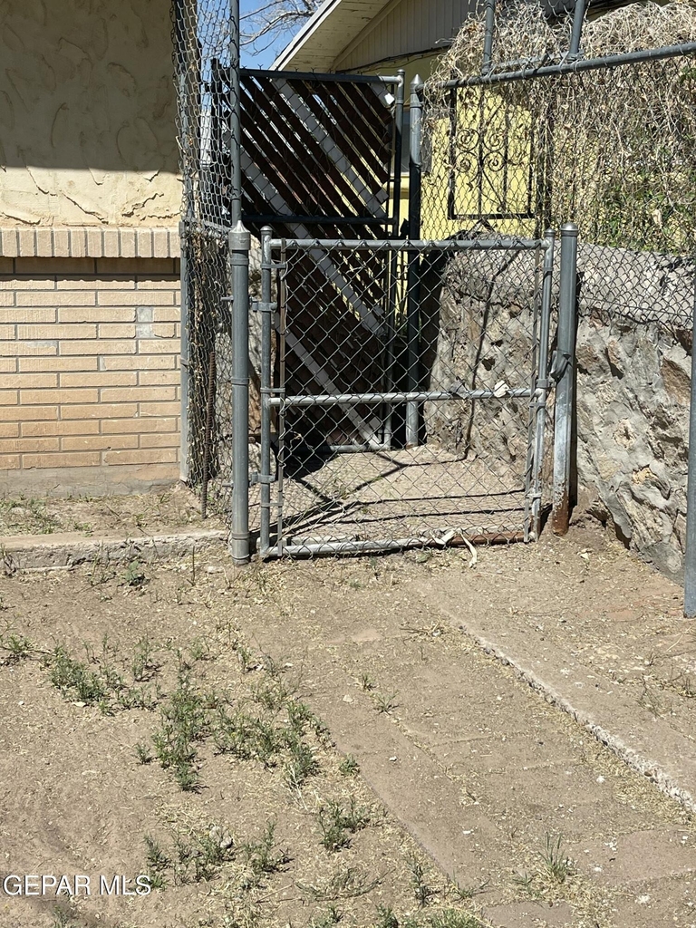 252 Trinity Place - Photo 14