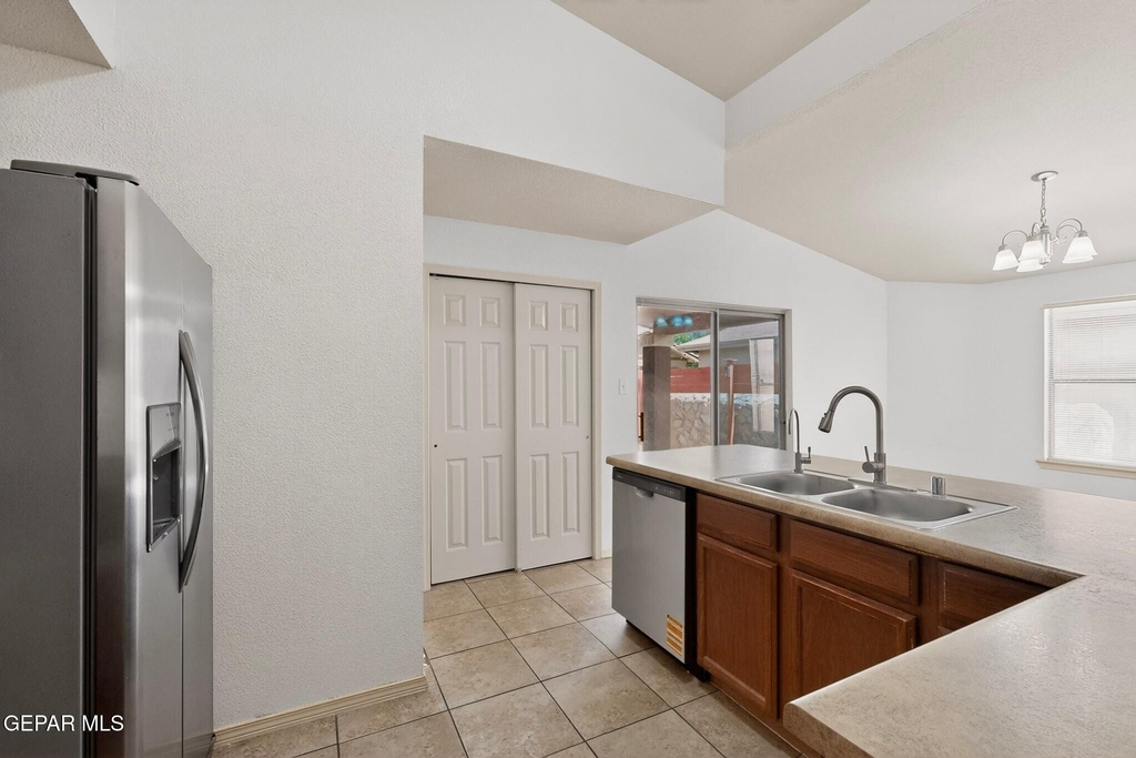 2304 Honey Dew Street - Photo 16