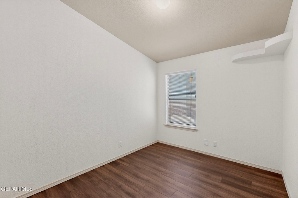 2304 Honey Dew Street - Photo 23