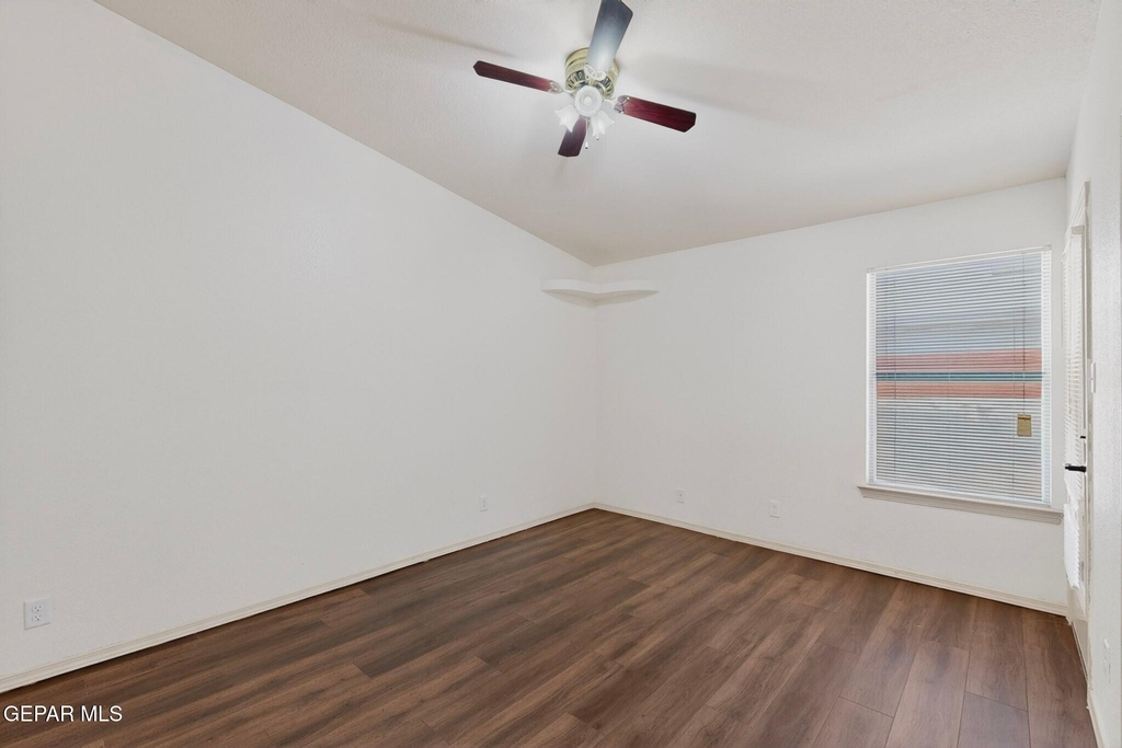 2304 Honey Dew Street - Photo 27