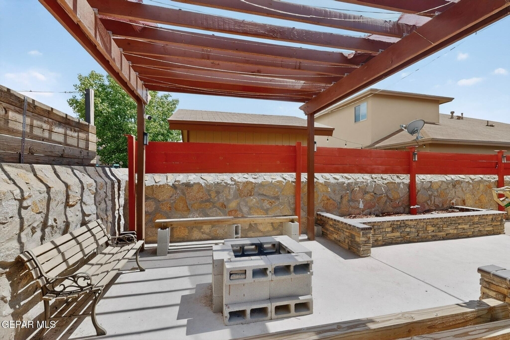 2304 Honey Dew Street - Photo 40